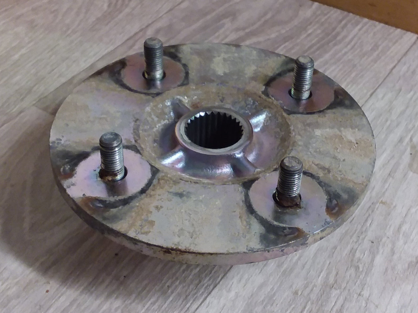 Yamaha YFM450 Grizzly Rear Hub