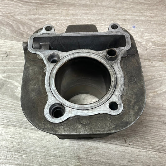 Yamaha AG200 Cylinder