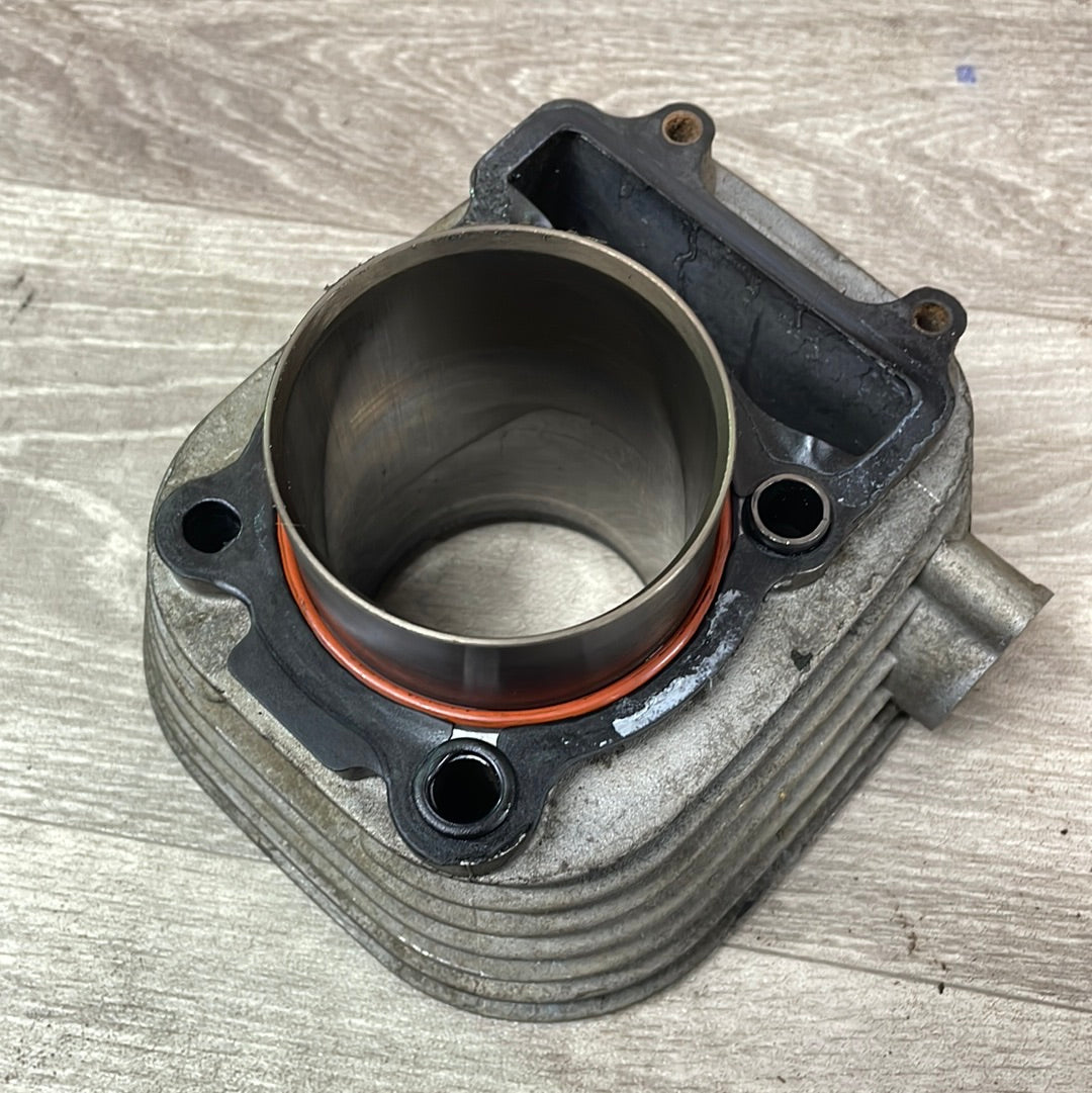 Yamaha AG200 Cylinder