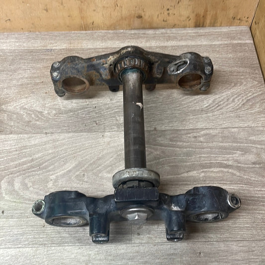 Yamaha AG200 Triple Clamp