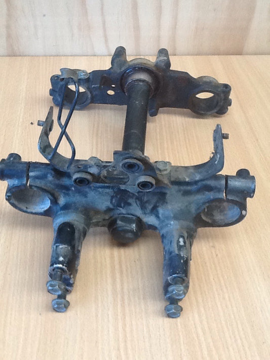 Suzuki DR200 Triple Clamp